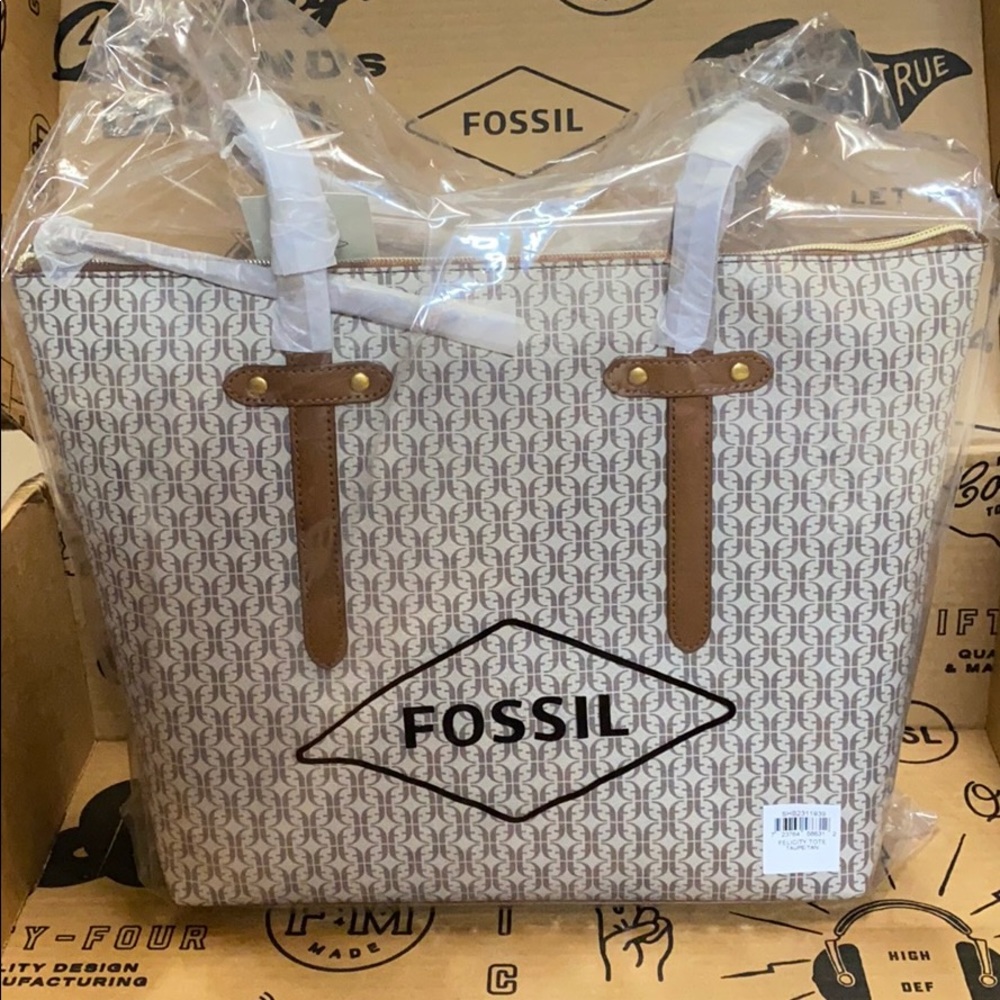 NWT Fossil Felicity Tote Taupe/Tan